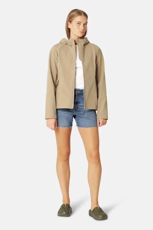 Short Softshell Raincoat - Greige sold by Ilse Jacobsen