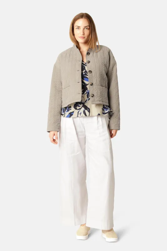 Short Quilt Jacket - Greige sold by Ilse Jacobsen