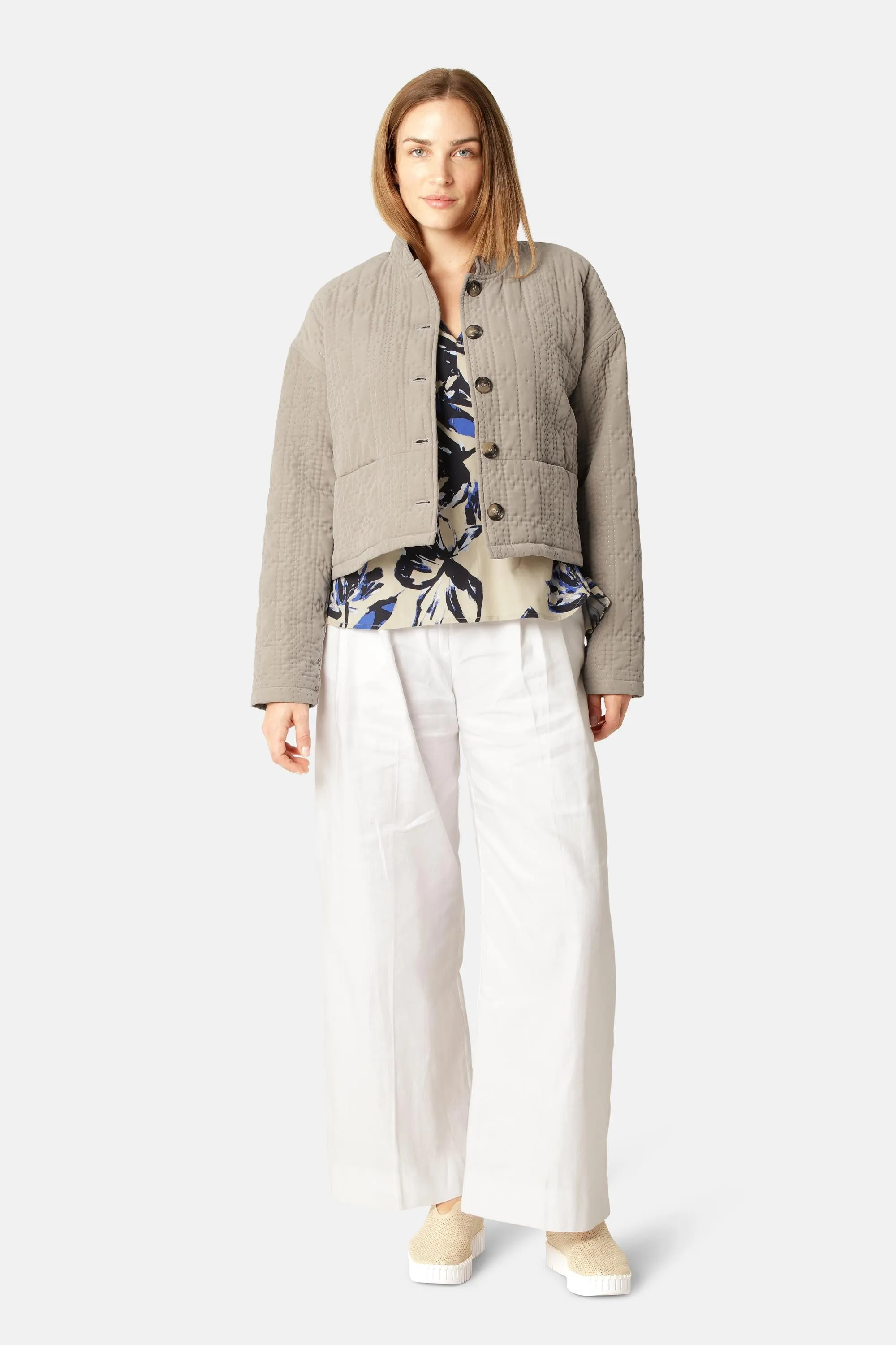 Short Quilt Jacket - Greige sold by Ilse Jacobsen