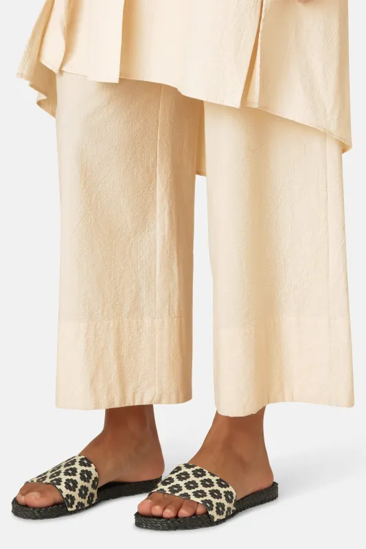 Slip-On Flip Flops - Black made by Ilse Jacobsen