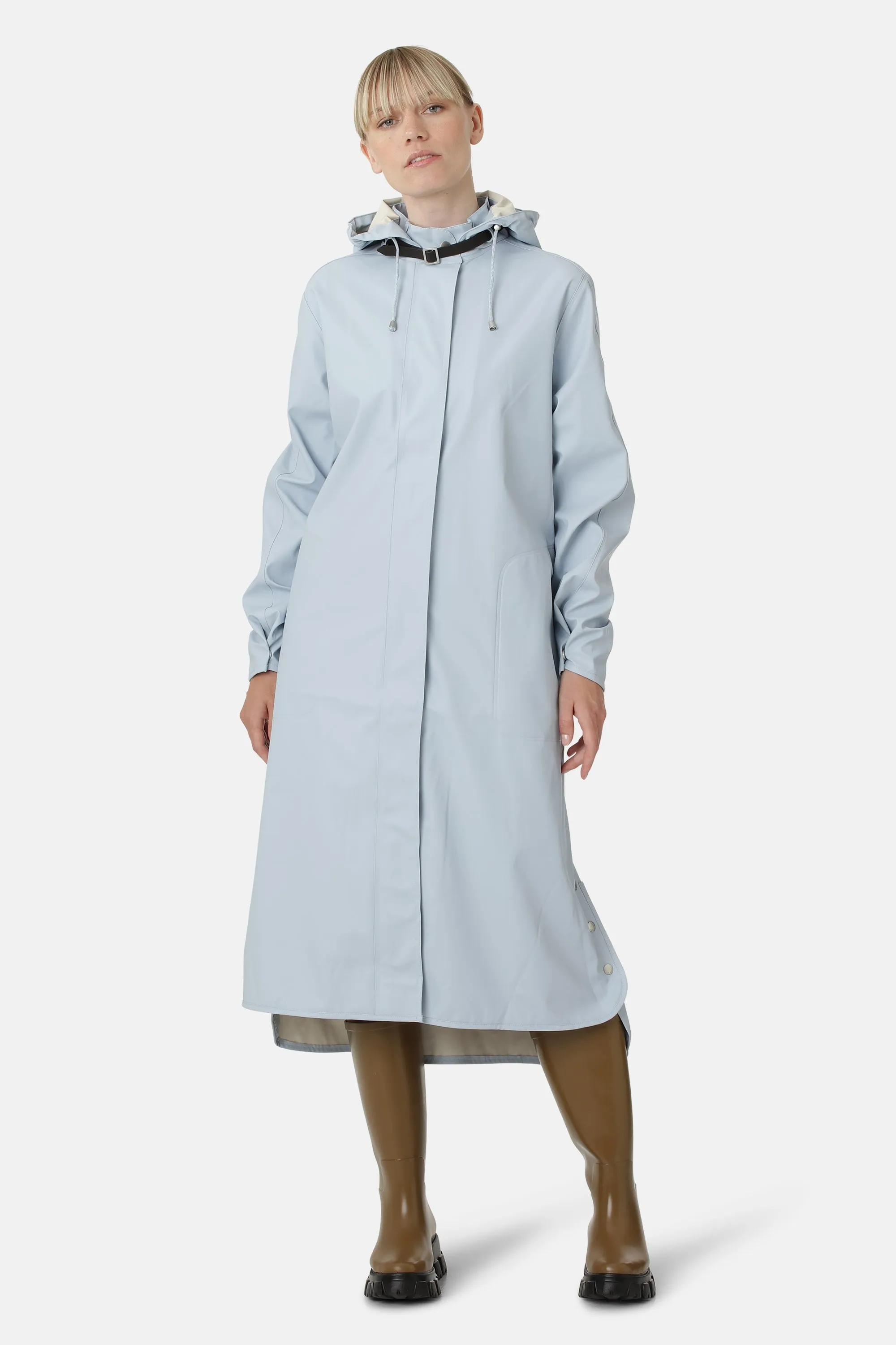Long Light Raincoat - Blue Bell sold by Ilse Jacobsen
