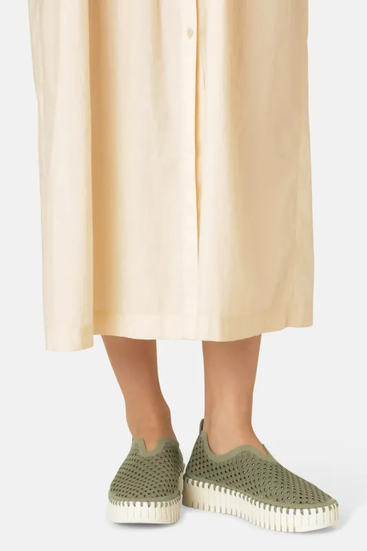 Platform Tulip Flats - Army sold by Ilse Jacobsen