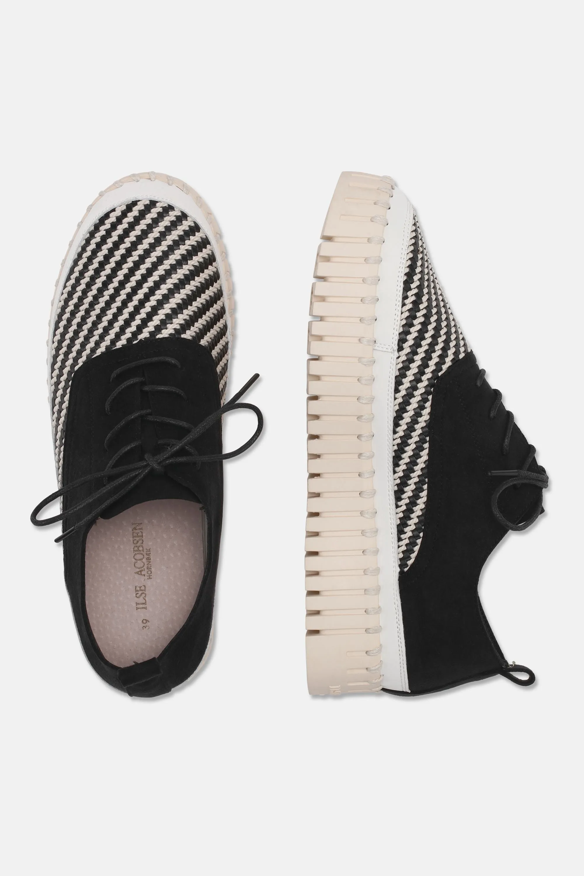 Tulip Flats With Laces - Black sold by Ilse Jacobsen product image thumbnail 4