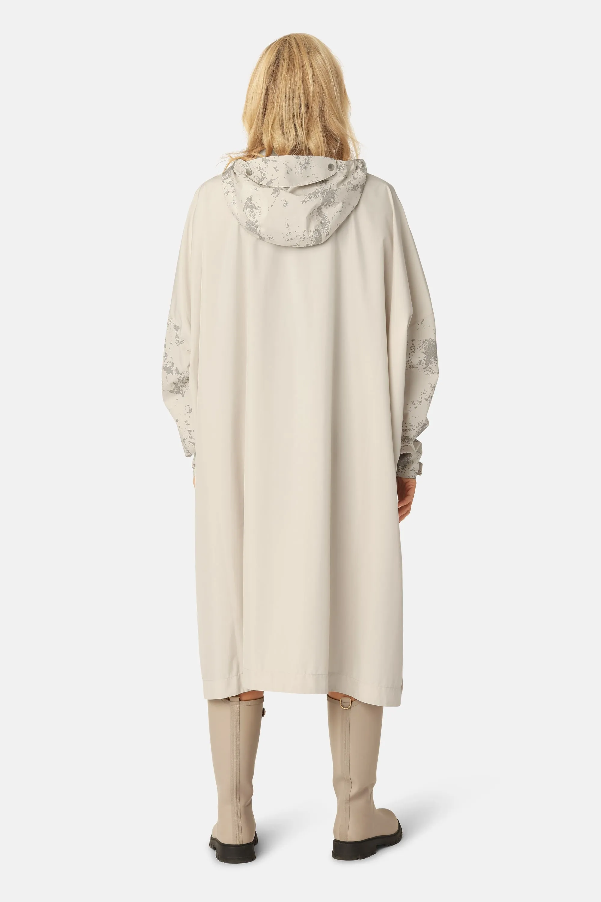 Poncho Raincoat - Kit sold by Ilse Jacobsen product image thumbnail 3