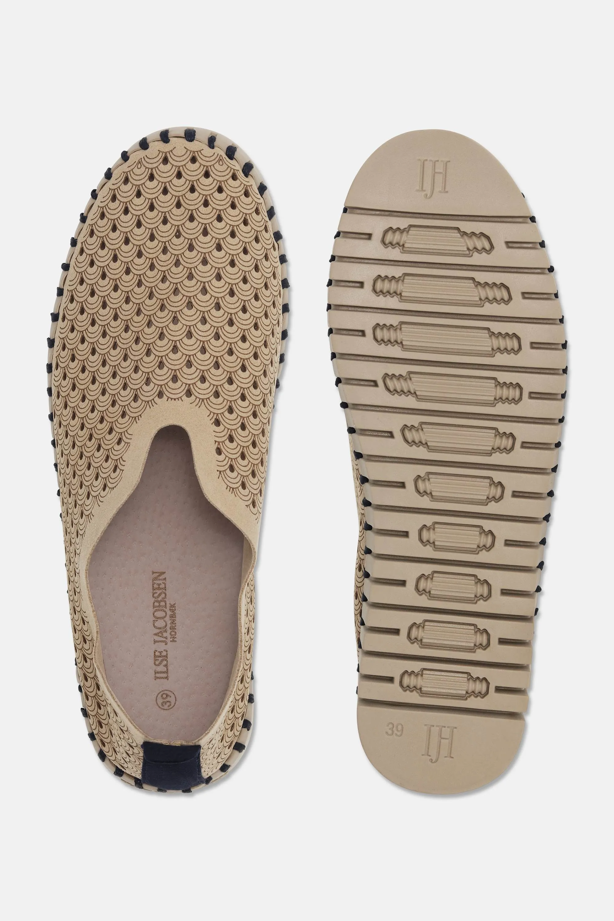 Tulip Flats - Coriander Coriander sold by Ilse Jacobsen product image thumbnail 4