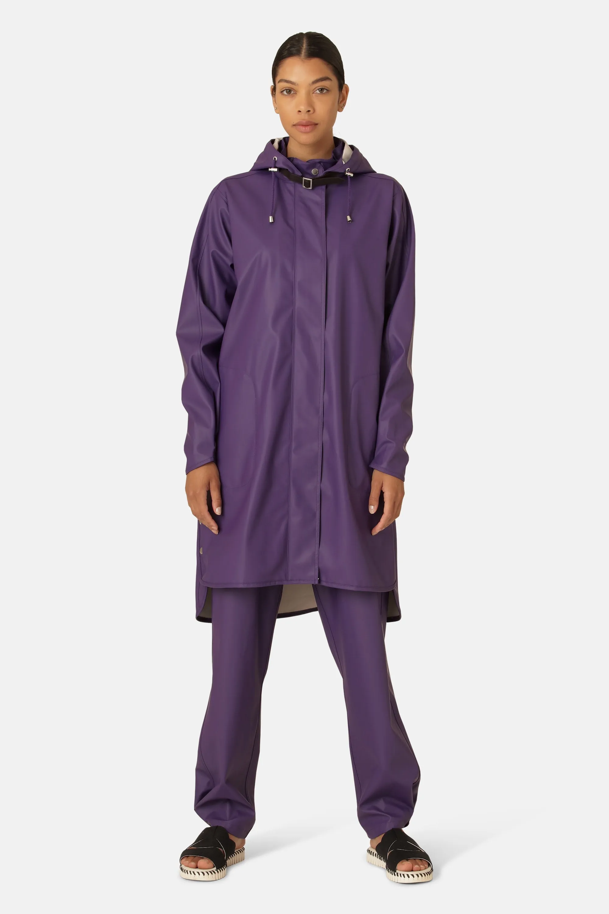 Light Raincoat - Purple Rain sold by Ilse Jacobsen