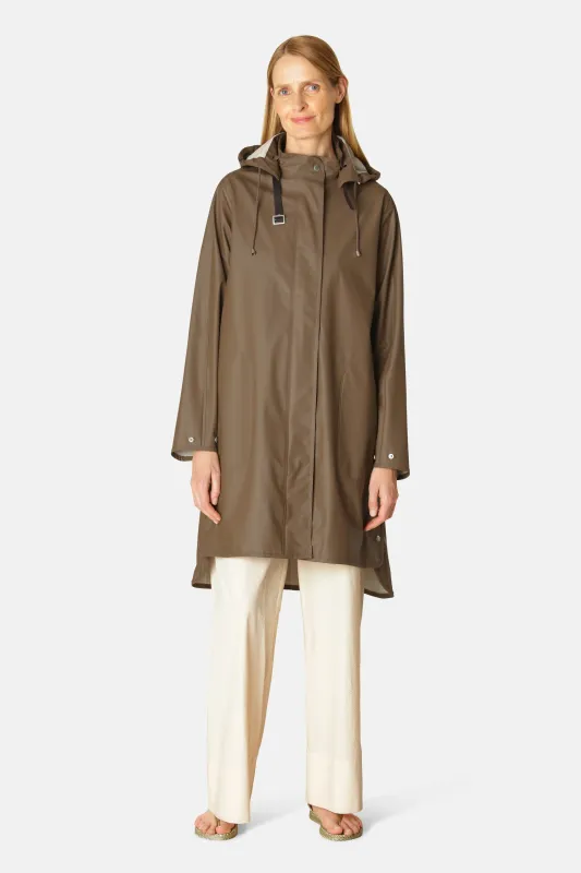 Light Raincoat - Cub Brown sold by Ilse Jacobsen