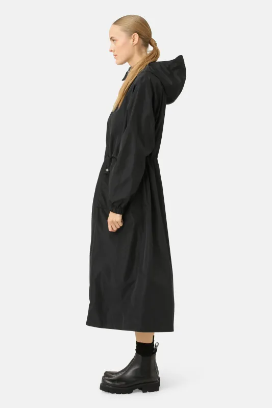 Raincoat - Black made by Ilse Jacobsen
