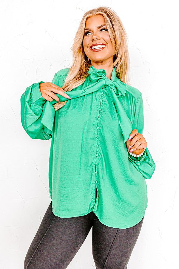Promising Soul Shift Top in Kelly Green Curves sold by Impressions product image thumbnail 3