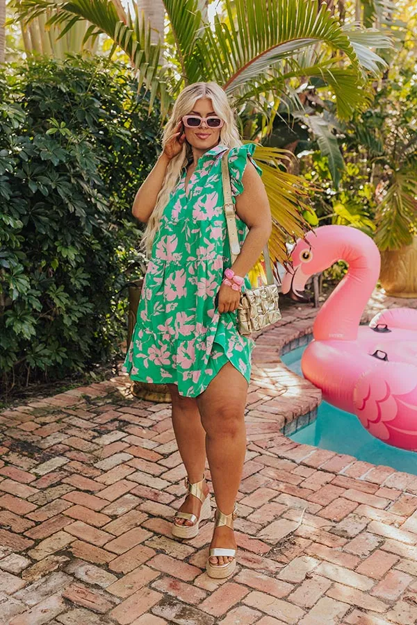 Cabana Date Floral Dress In Kelly Green Curves sold by Impressions product image thumbnail 2