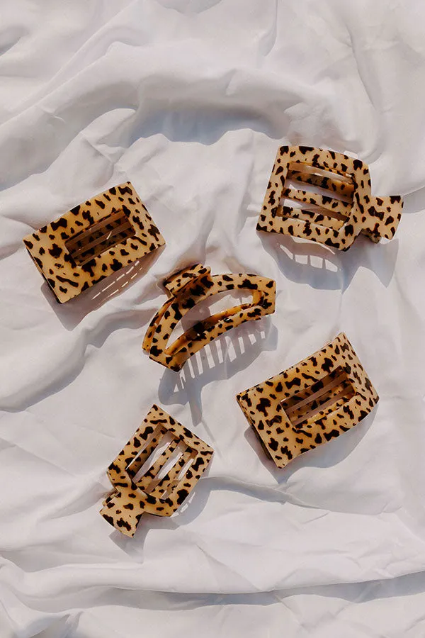 Open Large Hair Claw Clip in Blonde Tortoiseshell sold by Impressions product image thumbnail 2