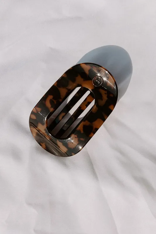 Flat Medium Round Hair Claw Clip in Brown Tortoiseshell sold by Impressions