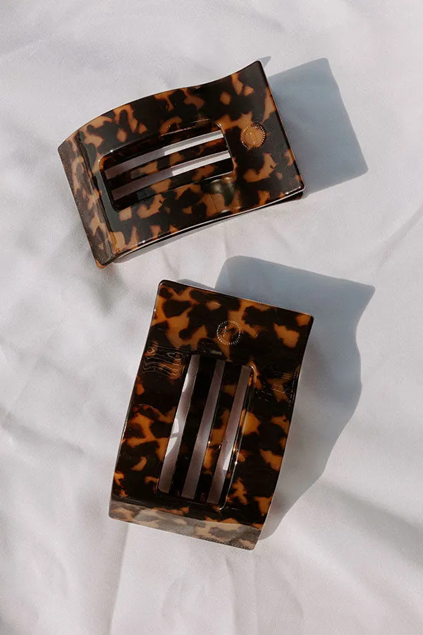 Flat Medium Rectangle Hair Claw Clip in Brown Tortoiseshell sold by Impressions product image thumbnail 2