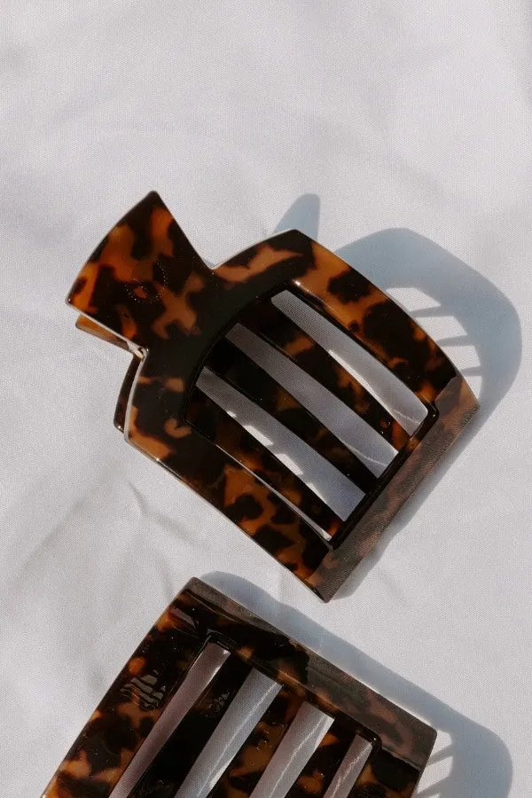 Flat Medium Square Hair Claw Clip in Brown Tortoiseshell sold by Impressions product image thumbnail 2