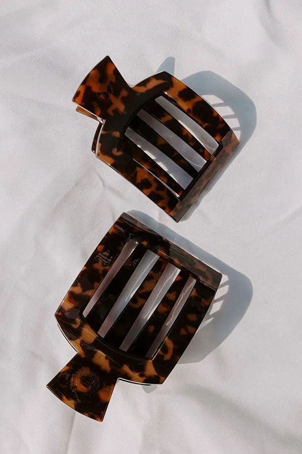 Flat Medium Square Hair Claw Clip in Brown Tortoiseshell sold by Impressions product image thumbnail 3