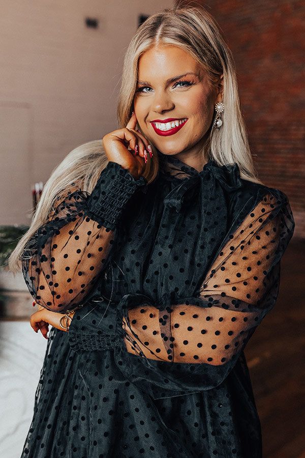 First Kiss Dreaming Shift Top In Black Curves sold by Impressions product image thumbnail 5