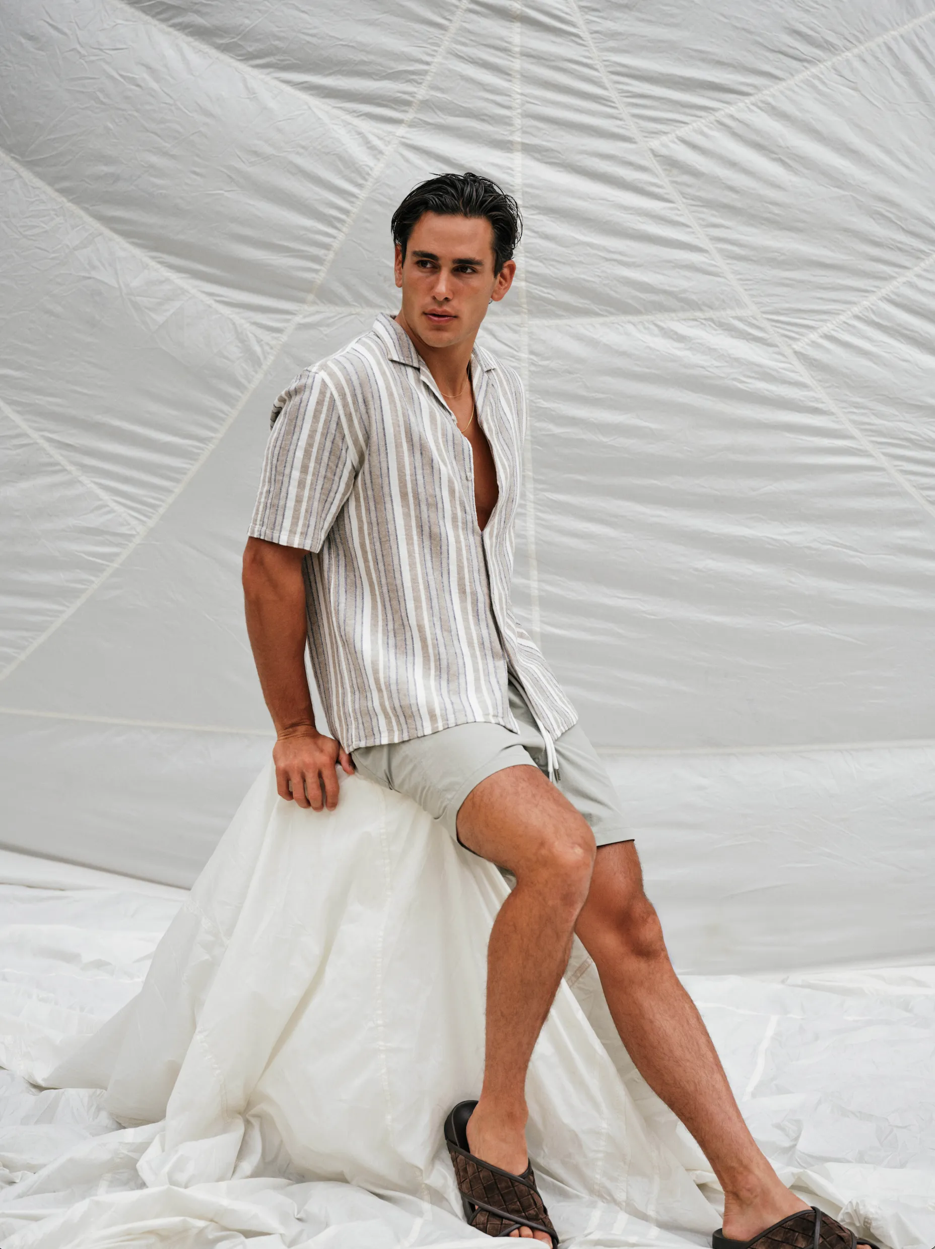 The Livorno Linen Short Sleeve Shirt - Olive Nay sold by Industrie Clothing product image thumbnail 2