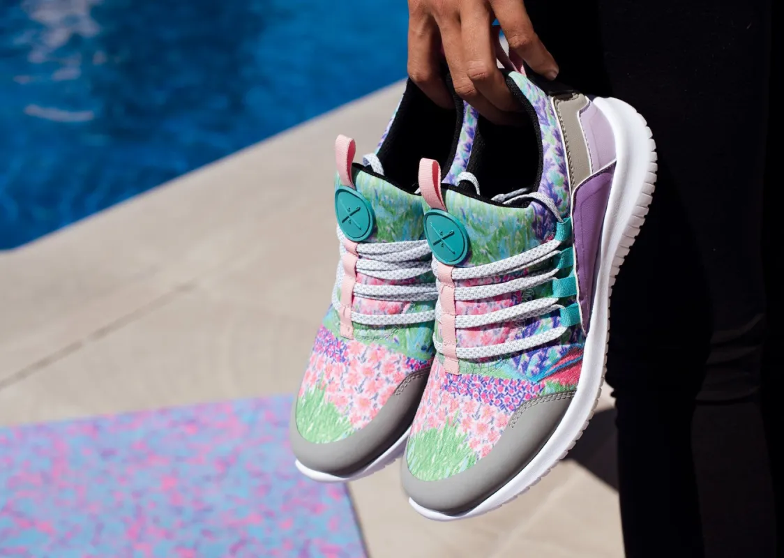 Lea Runner V.2 sold by inkkas