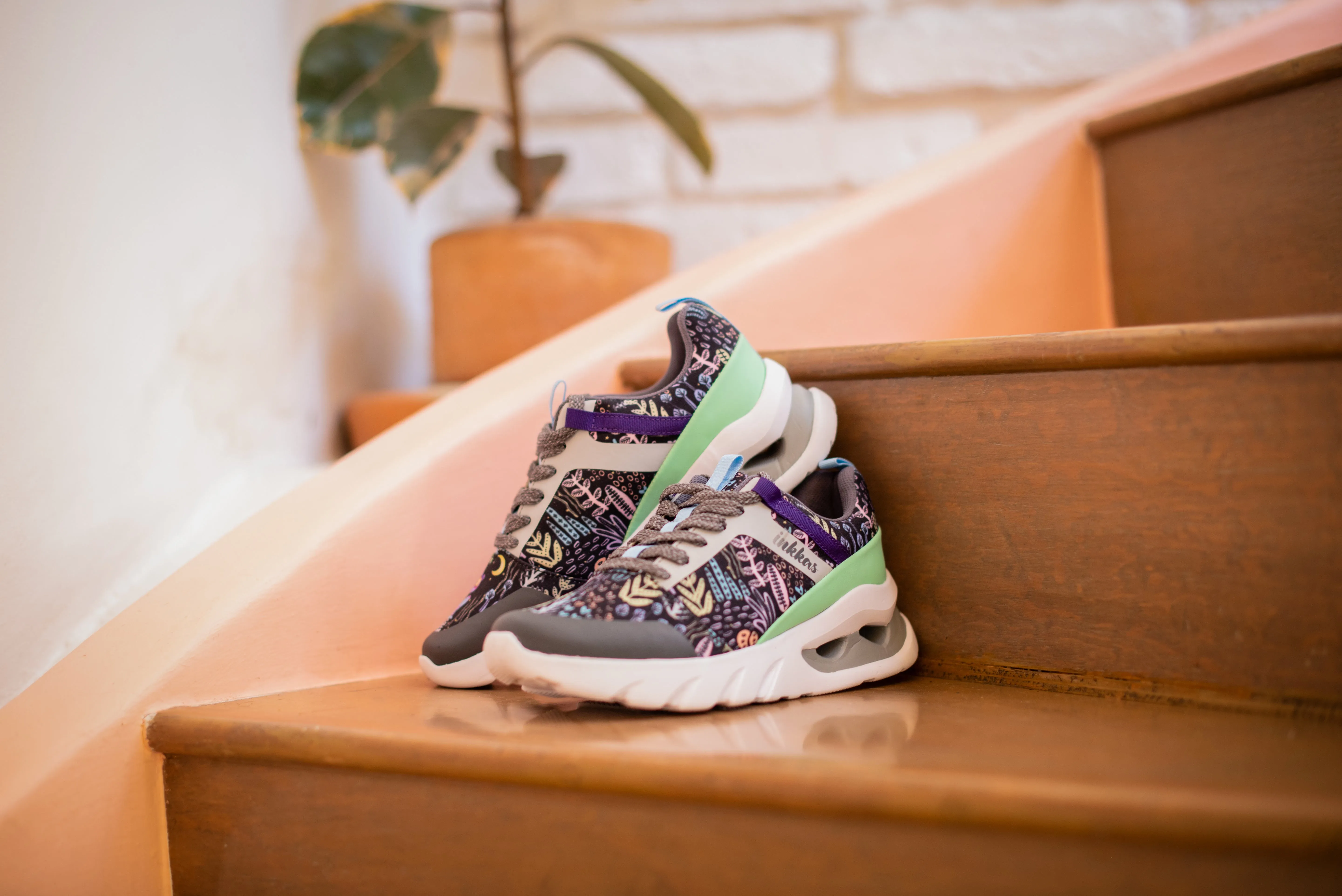 Loomi Trainer sold by inkkas product image thumbnail 4