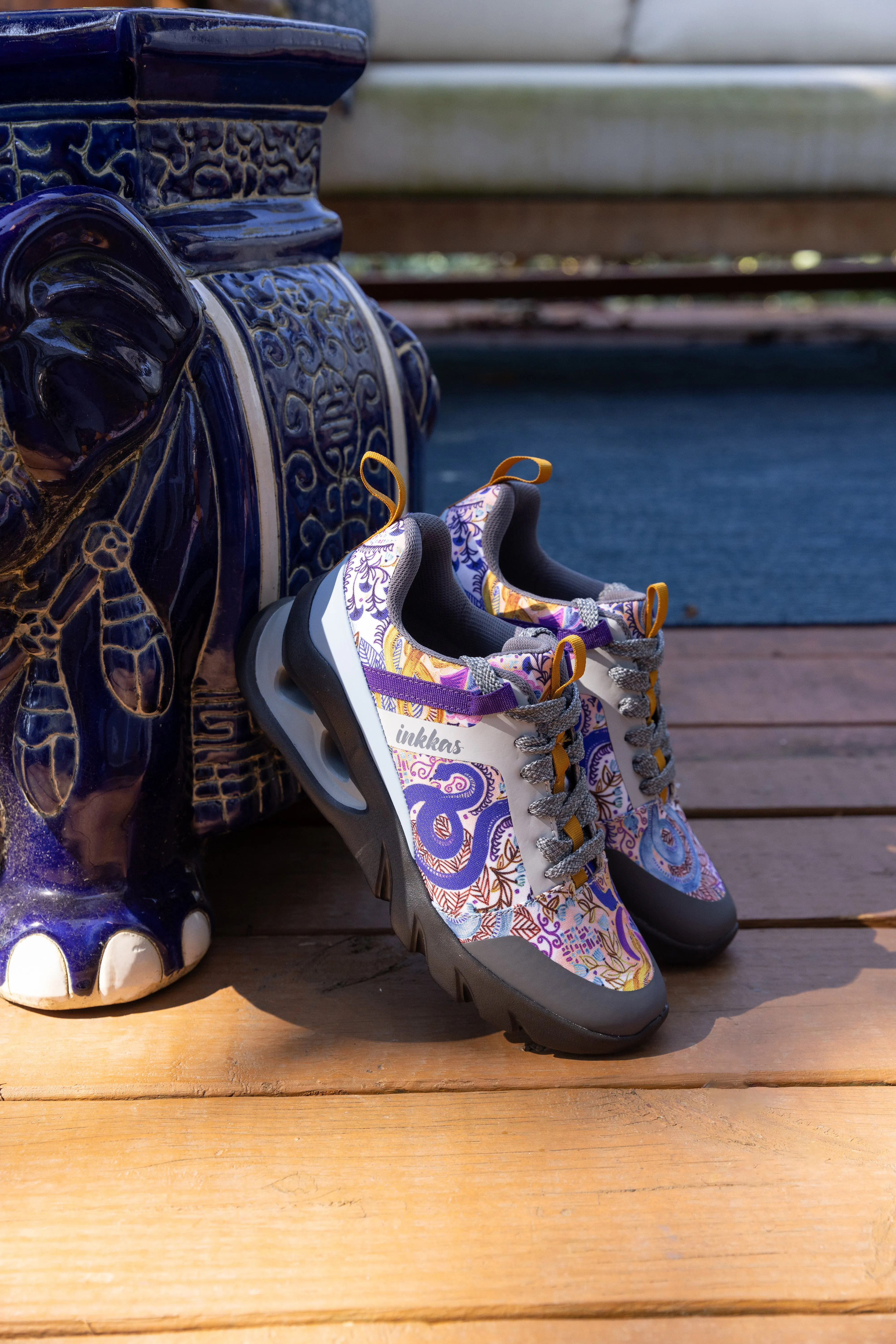 Bussi Trainer sold by inkkas product image thumbnail 2