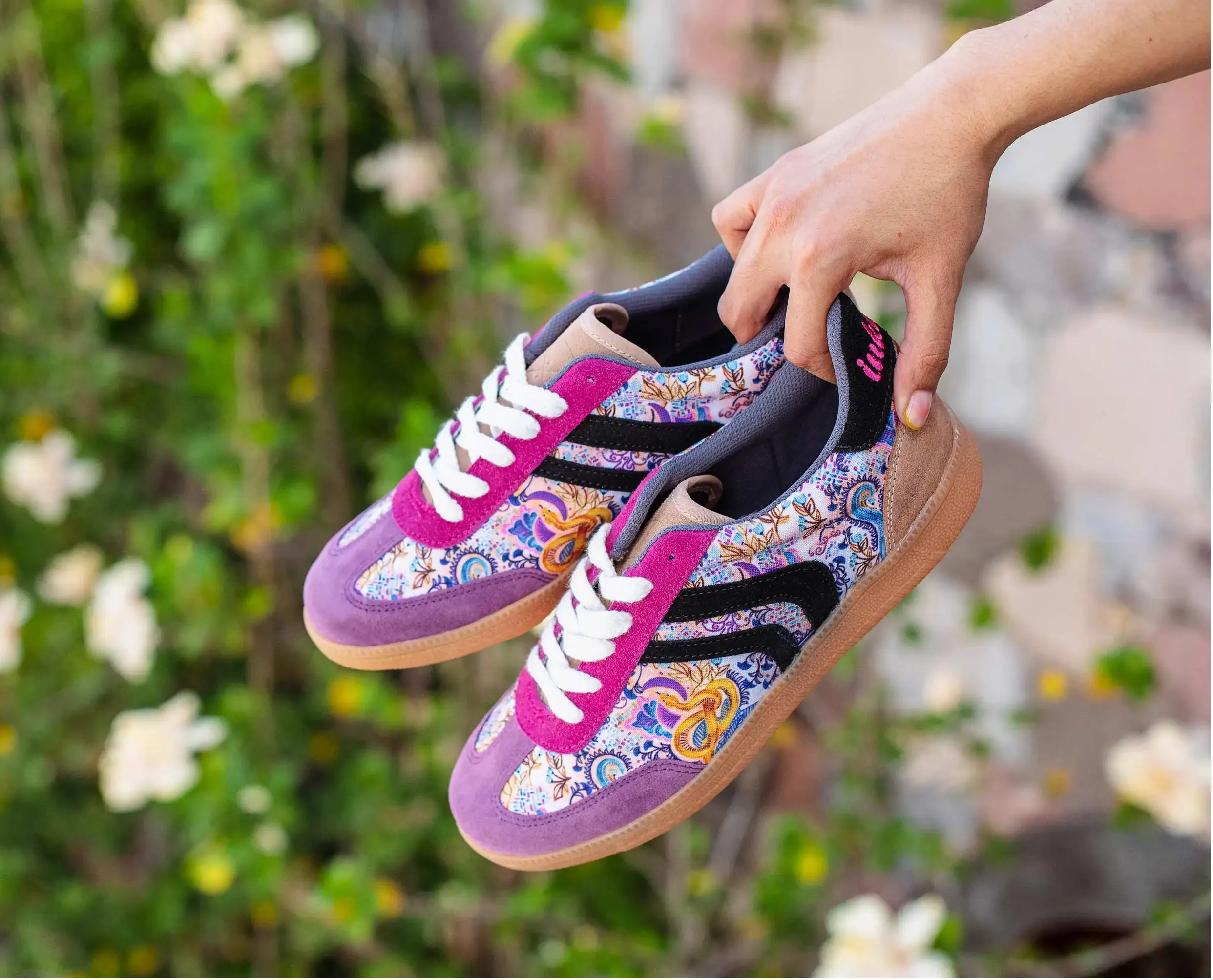 Bussi Tennis sold by inkkas product image thumbnail 2