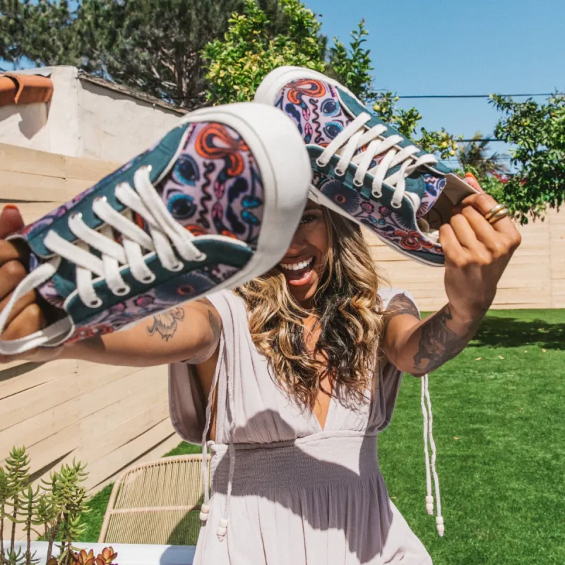 Corozal Lace up sold by inkkas