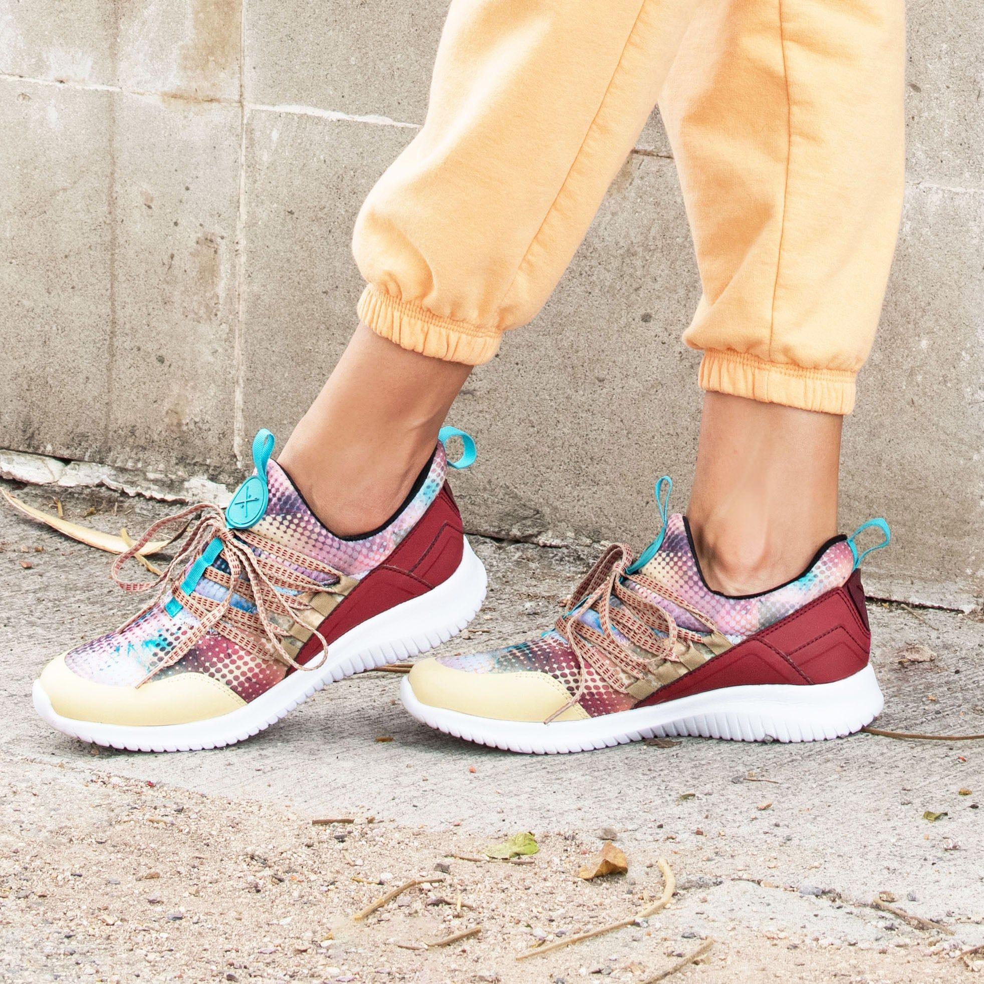 Prism Flex Runner V.2 sold by inkkas