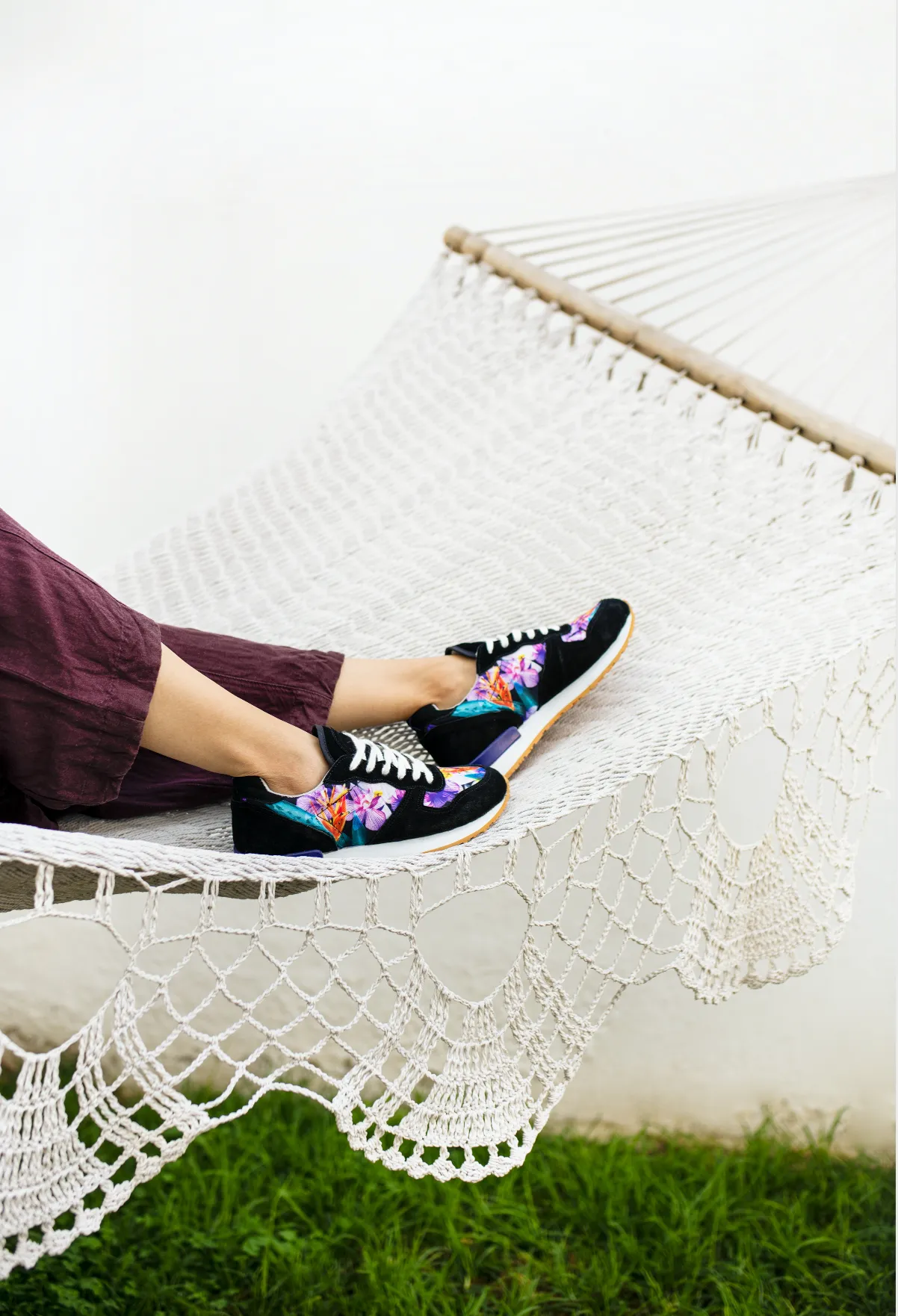 Caladium Jogger sold by inkkas product image thumbnail 5