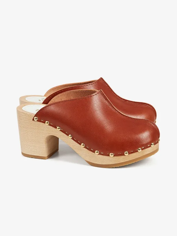 Yndies Clog sold by iris