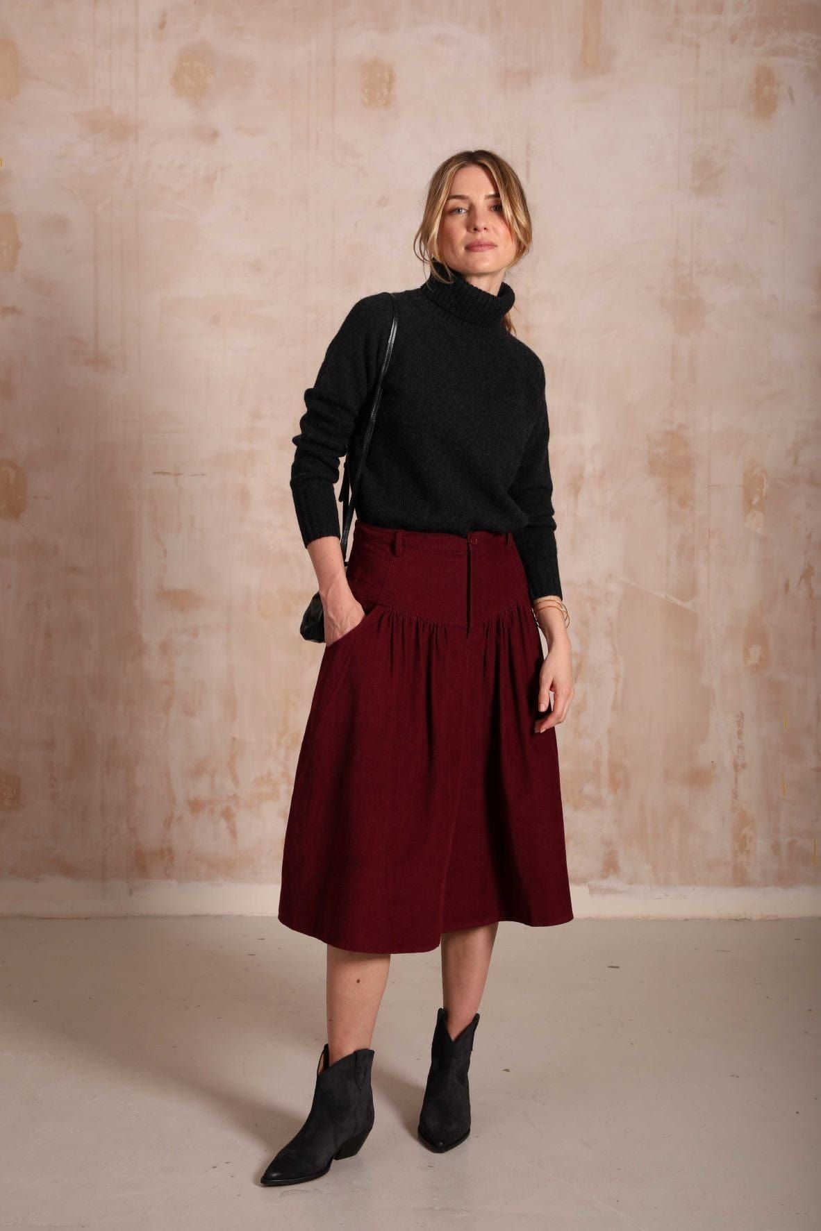 Ulla Charcoal-Grey Roll-Neck Cashmere-Blend Jumper sold by iris product image thumbnail 4