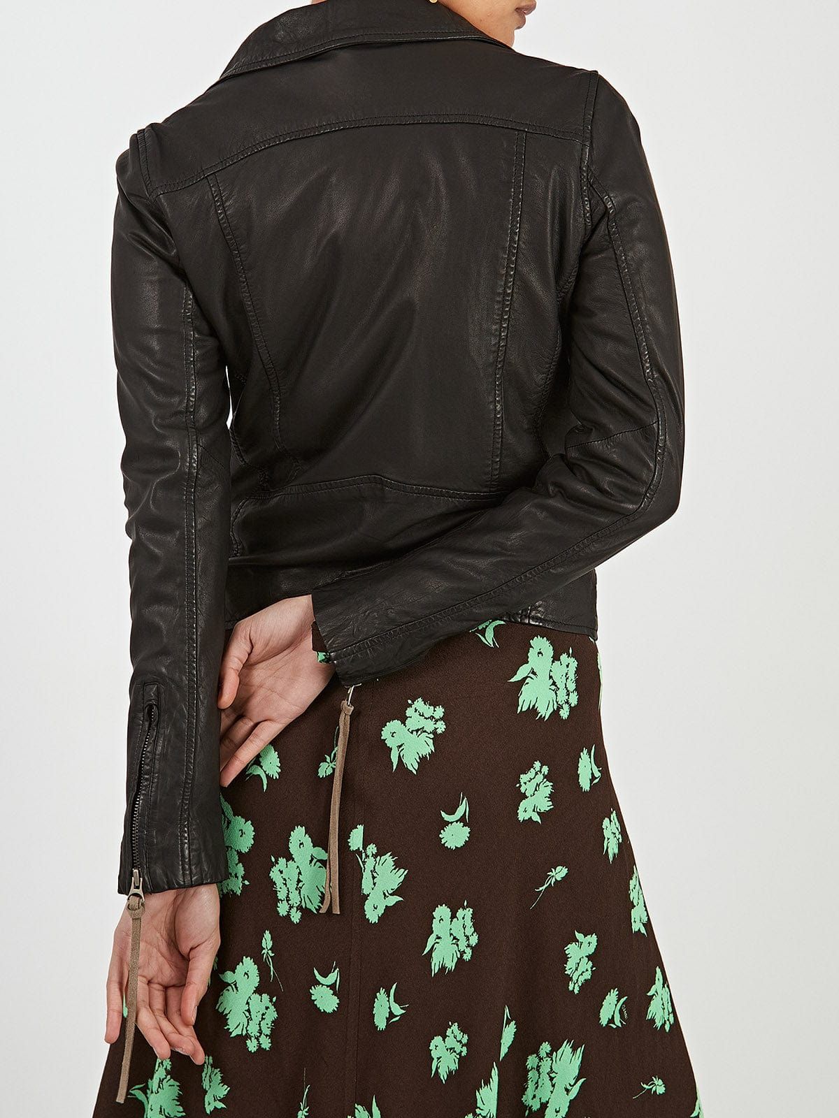 Seattle Thin Leather Jacket sold by iris product image thumbnail 4