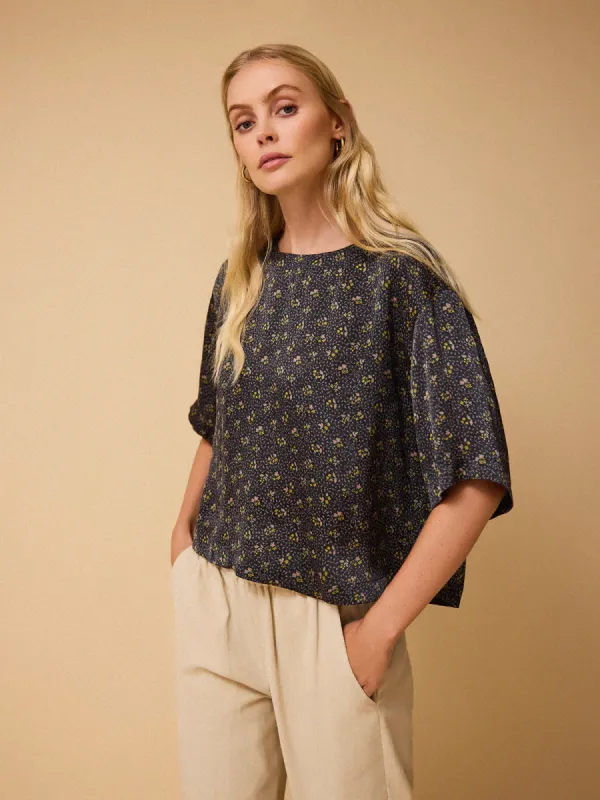 Skylar Tie Neck Top – Black sold by iris