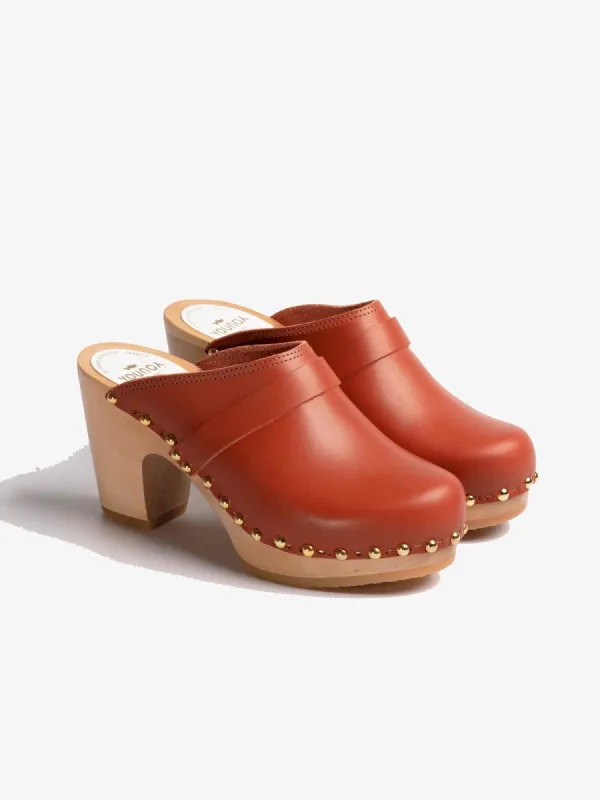 Yrma Rock Clog Brown made by iris