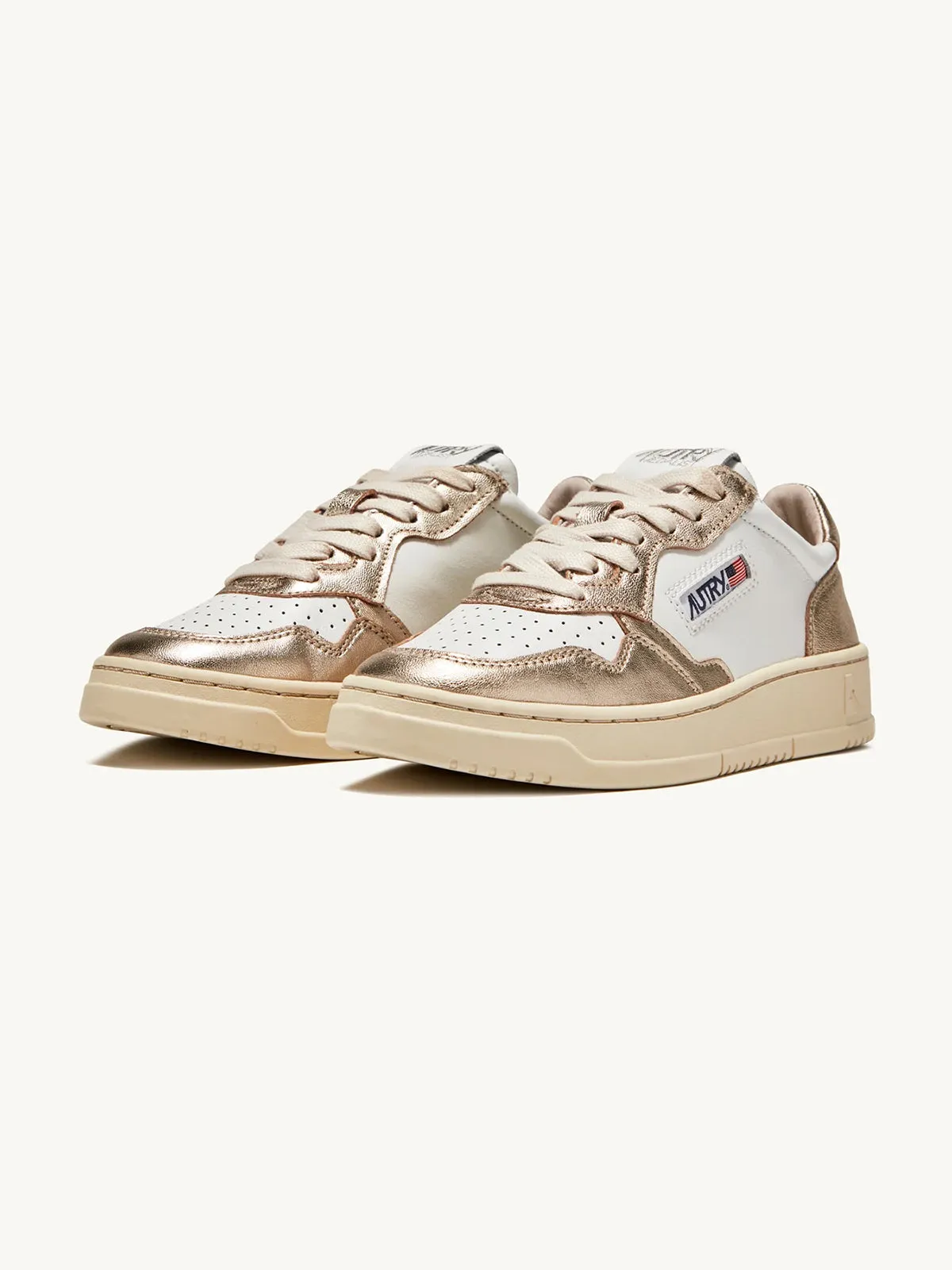Medalist Low Trainer - Platinum sold by iris product image thumbnail 2