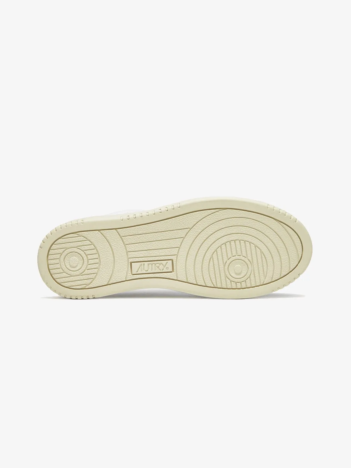 Medalist Low Top Metallic Trim Leather Sneaker sold by iris product image thumbnail 4