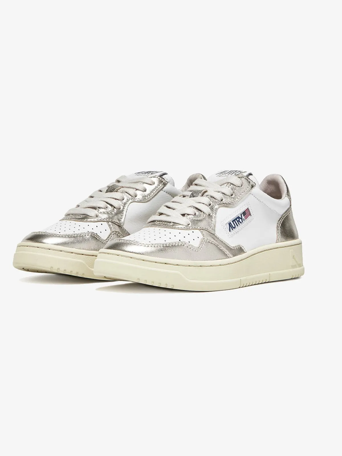 Medalist Low Top Metallic Trim Leather Sneaker sold by iris product image thumbnail 2