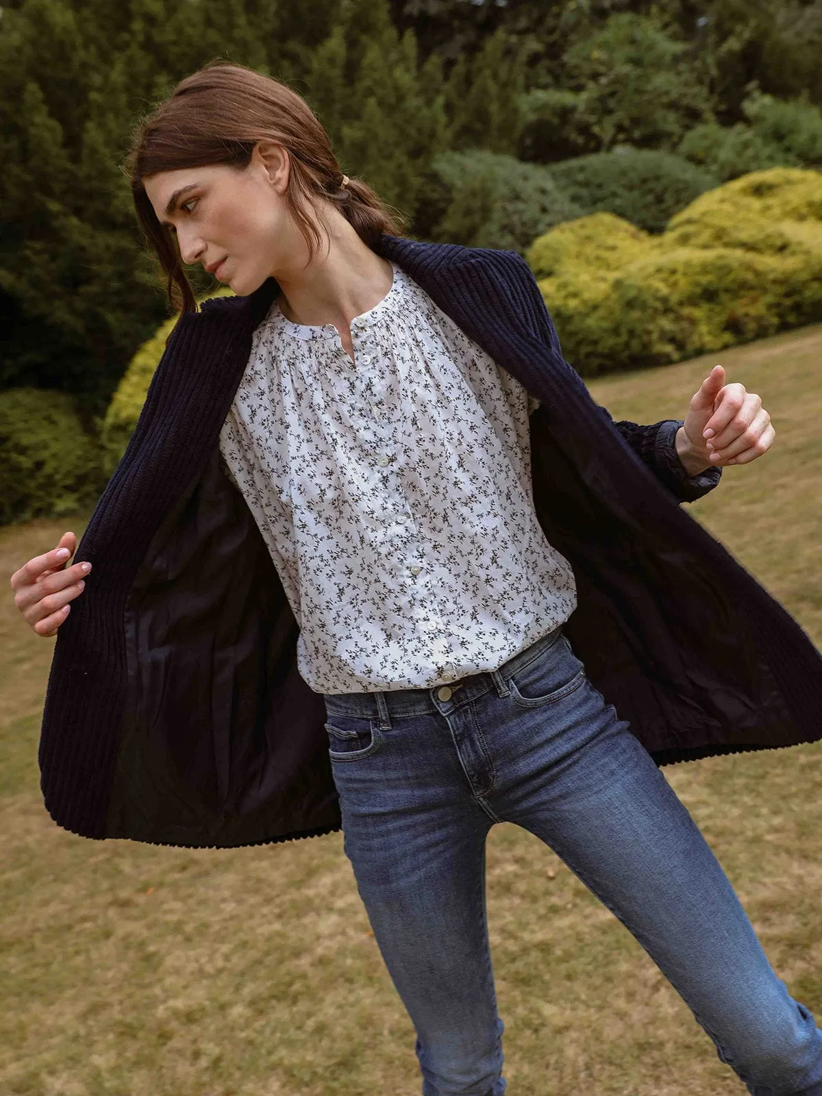 Cynthia Jumbo-Cord Boyfriend Blazer sold by iris product image thumbnail 3