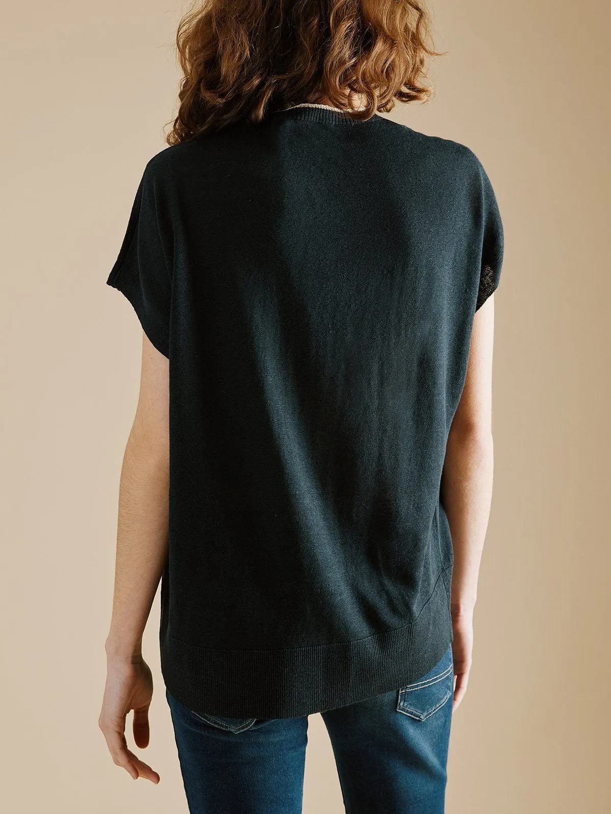 Elsie Linen V Neck Top - Black sold by iris product image thumbnail 4