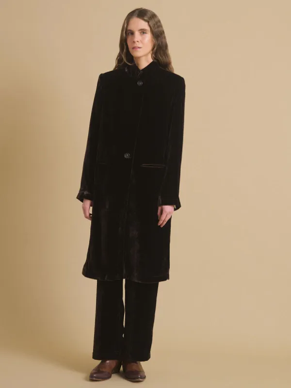 Melo Long Velvet Coat – Black made by iris