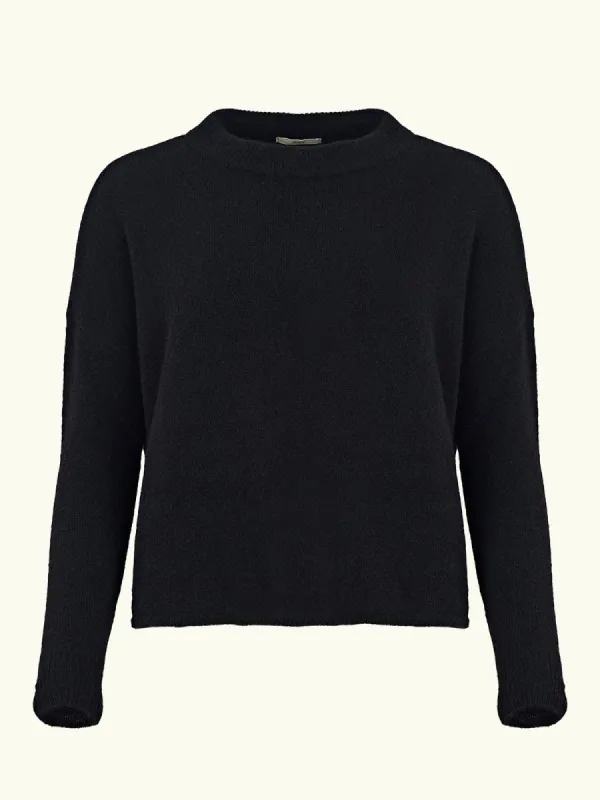 Kunlun Sweater – Black made by iris