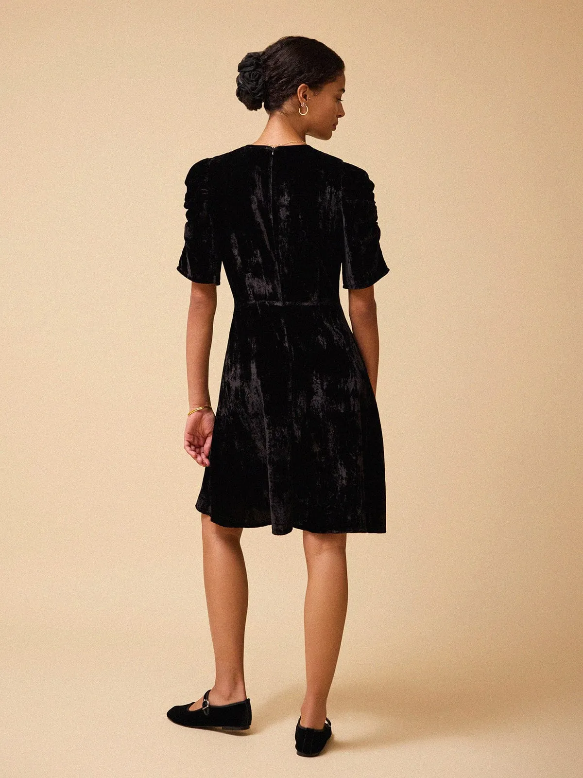 Sofia Velvet Dress - Black sold by iris product image thumbnail 5