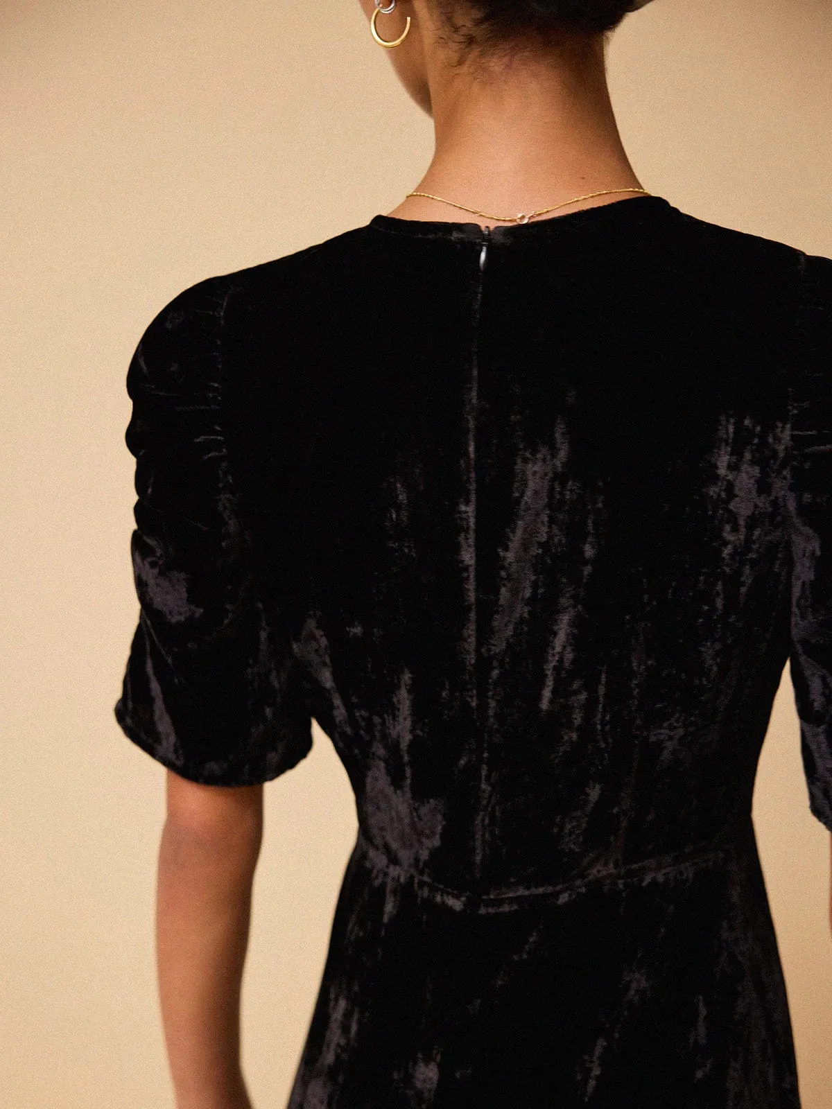 Sofia Velvet Dress - Black sold by iris product image thumbnail 4