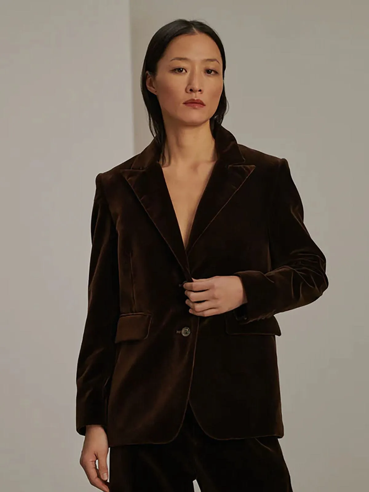 Cassiope Velvet Blazer – Maroon sold by iris product image thumbnail 2