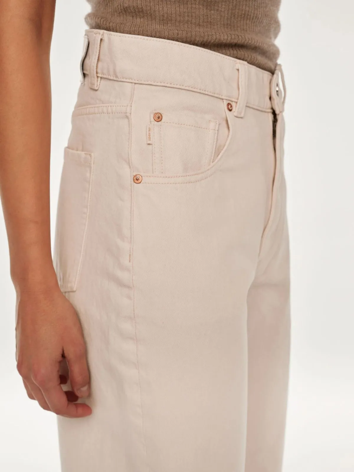 Taylor Barrel Crop Jean - Ecru sold by iris product image thumbnail 4