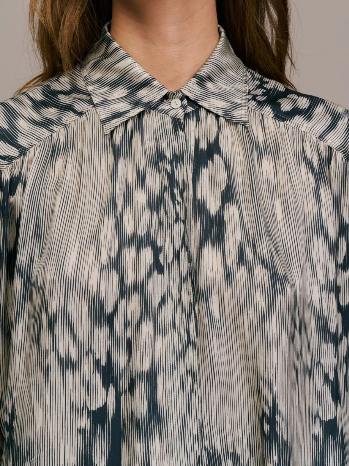 Carina Shirt - Print sold by iris product image thumbnail 3