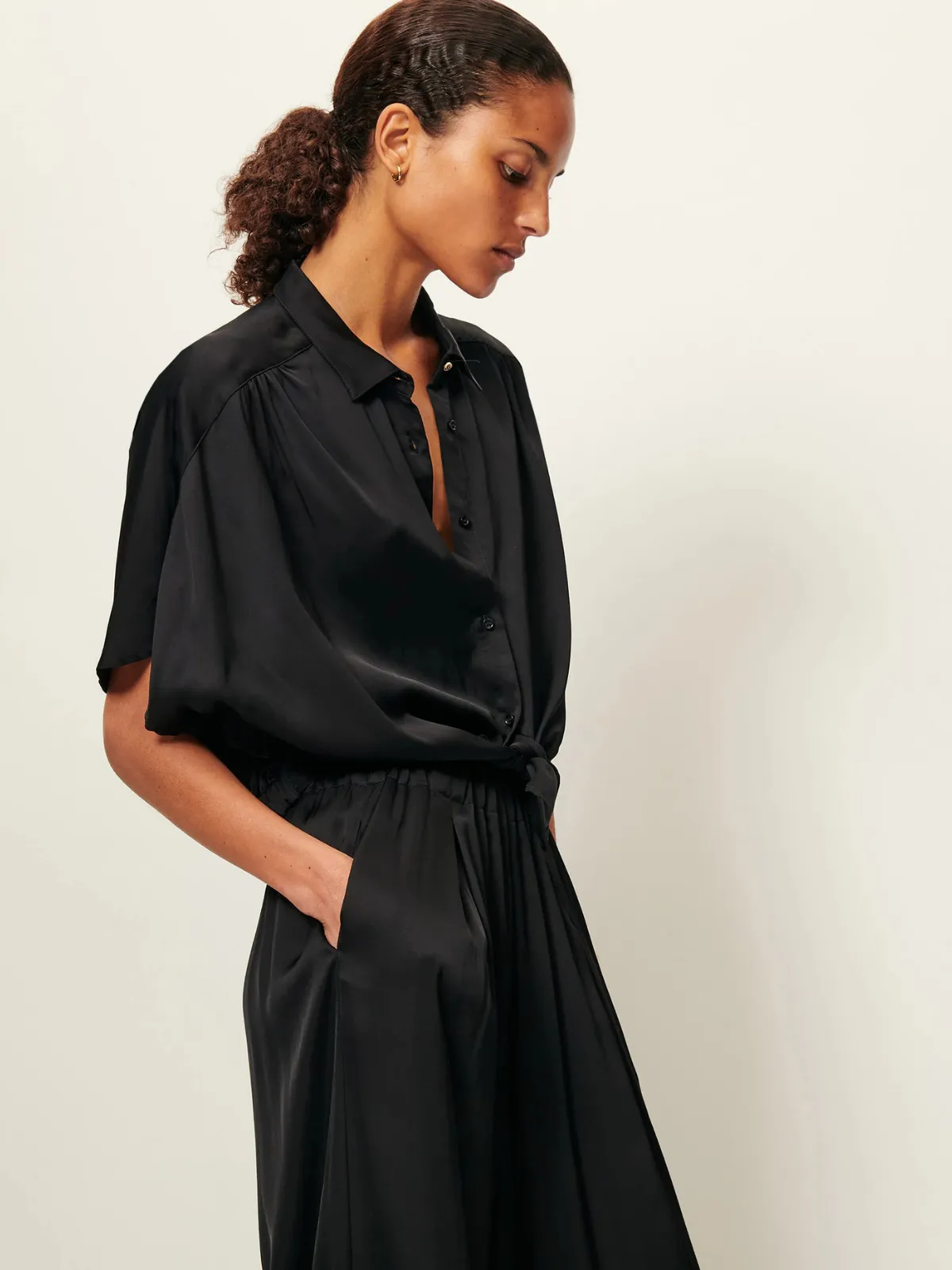 Alfassa Night Blouse - Black sold by iris product image thumbnail 2