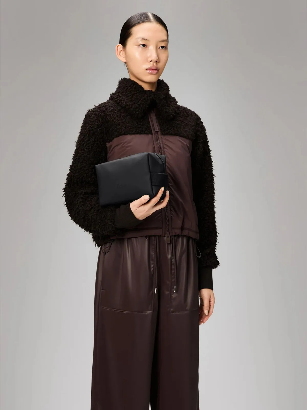 Wash bag - Black sold by iris product image thumbnail 3