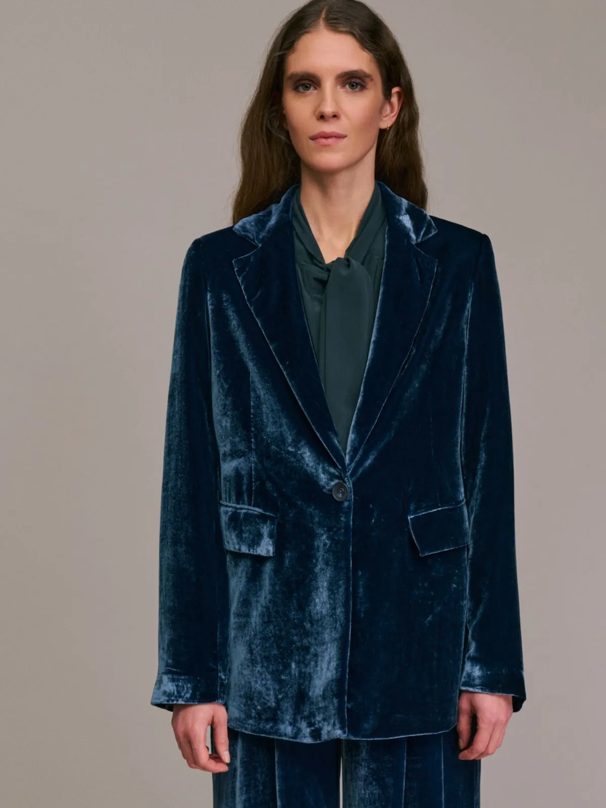 Ventio Velvet Jacket - Blue sold by iris