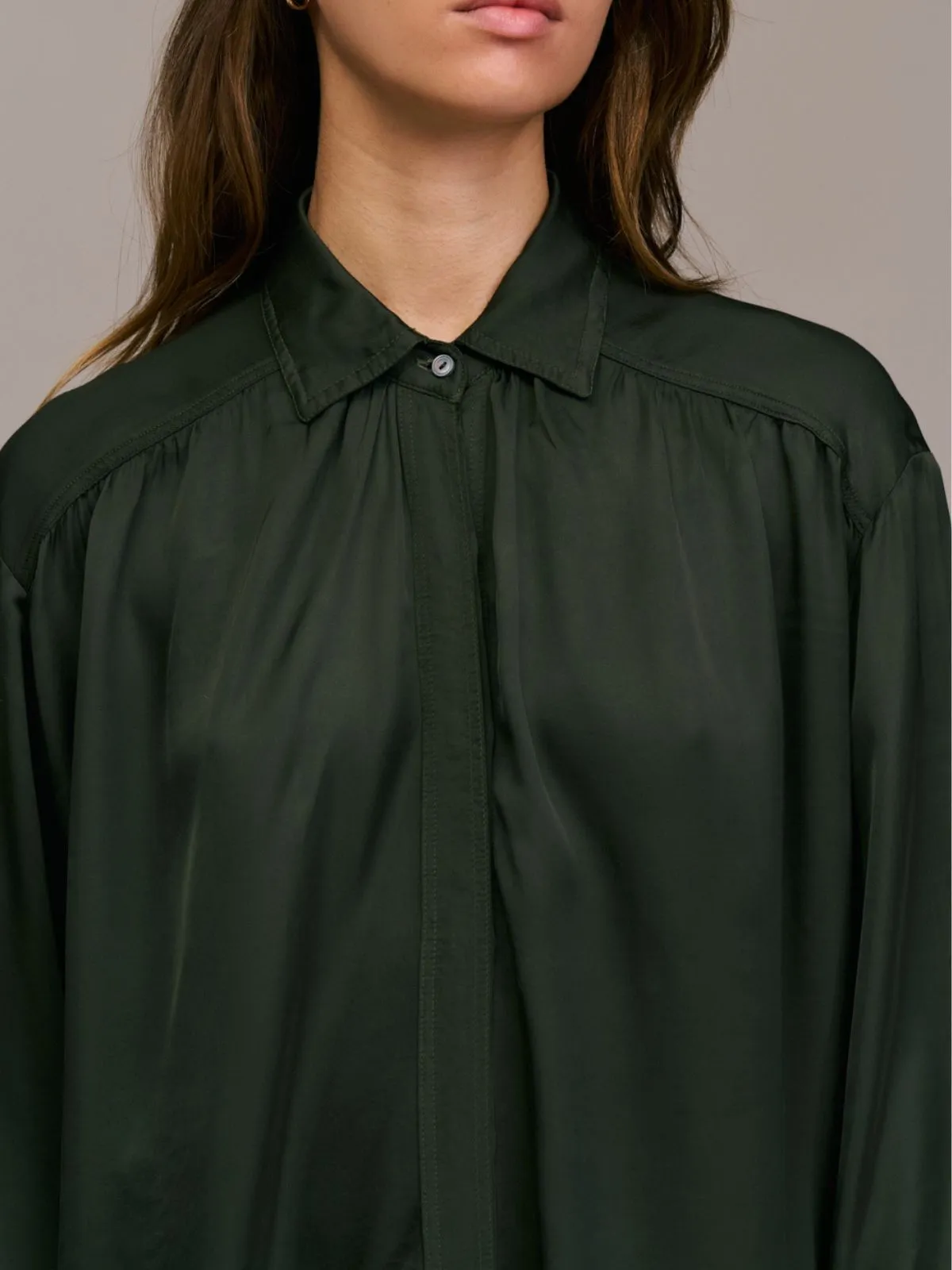 Carina shirt - Green sold by iris product image thumbnail 2