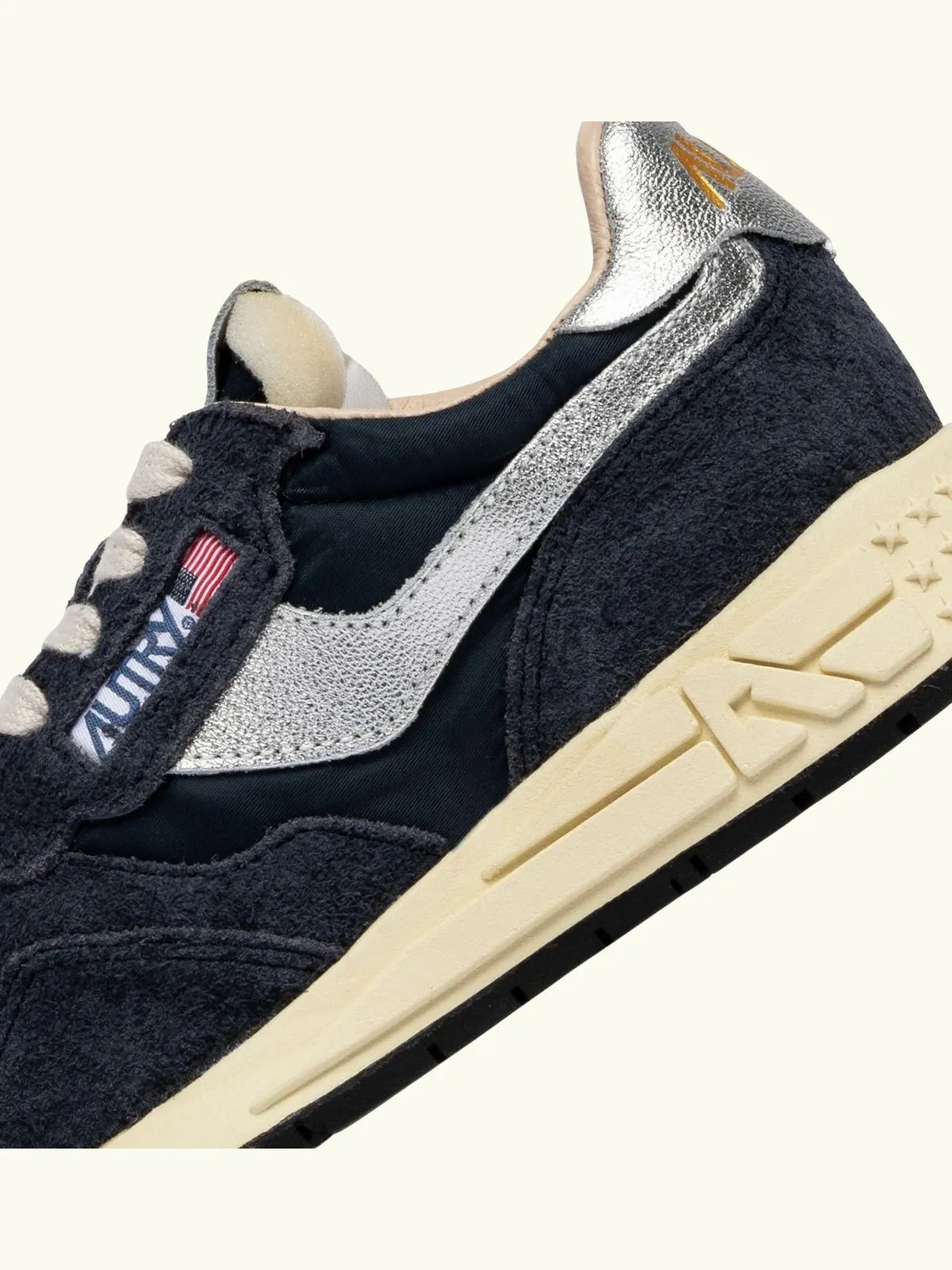 Reelwind Low Sneakers - Black sold by iris product image thumbnail 2